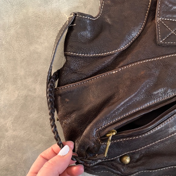 Danier dark brown genuine leather duffle shoulder bag - Picture 9 of 15